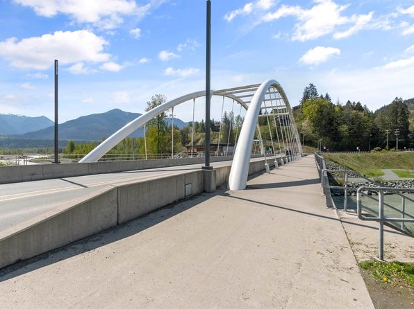 44922 Anglers Blvd, Chilliwack, BC V2R 0X7