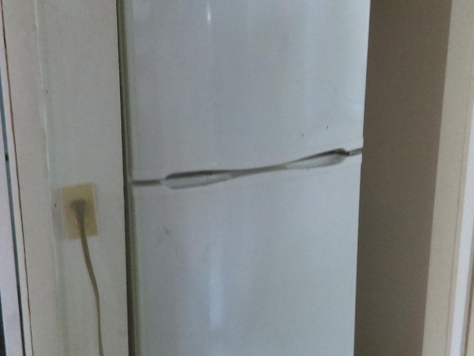2nd image of 39 Spring St