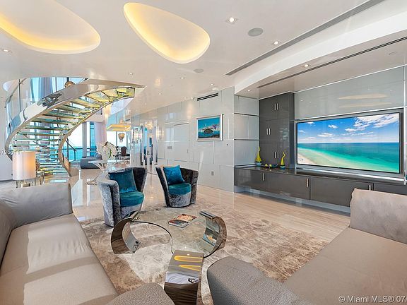 5th image of 17121 Collins Ave APT 4608