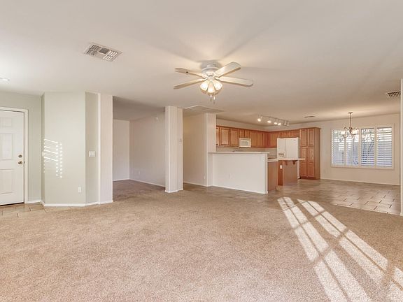 4th image of 2045 W Allens Peak Dr