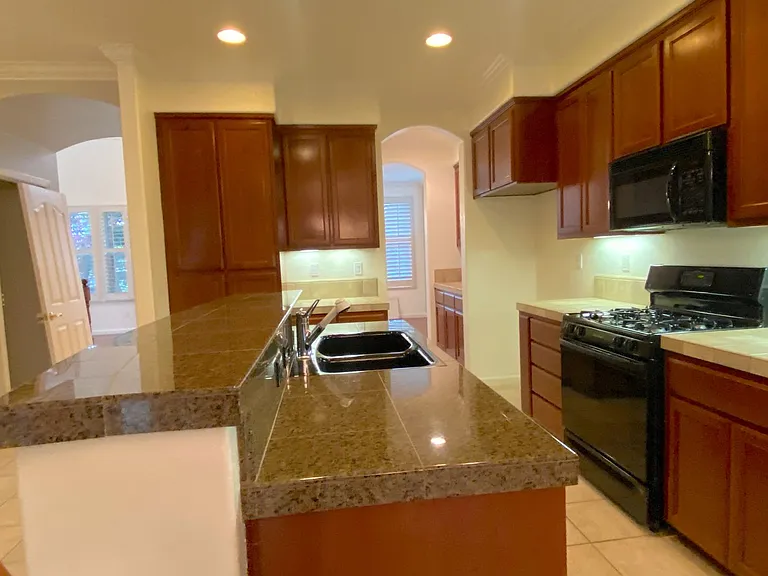 3530 Callison Dr — Photo 9
