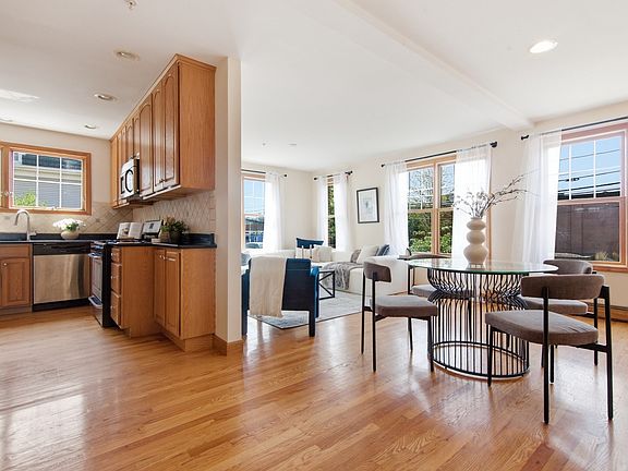 5th image of 287 Everett St #1