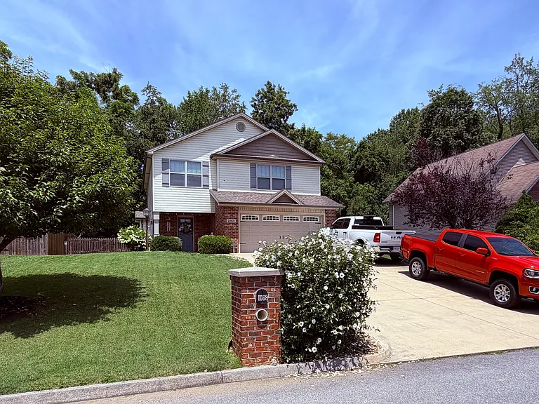 1068 Aberlea Valley Cir — Photo 1