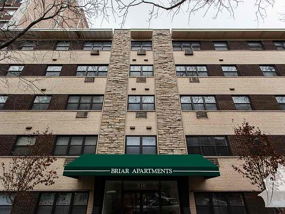 2nd image of 510 W Briar Pl APT 205C
