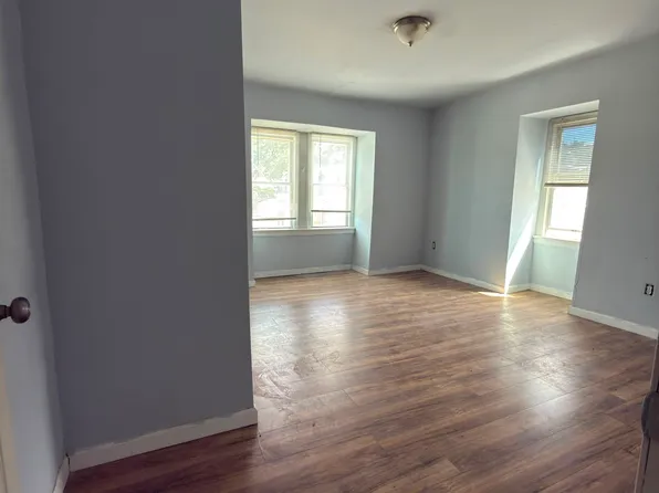521 Brinton St #3, Philadelphia, PA 19144