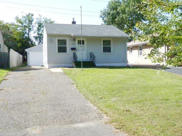 2924 Blackstone Ave S, Saint Louis Park, MN 55416