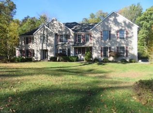 9 Greenfield Hl, Sparta, NJ 07871