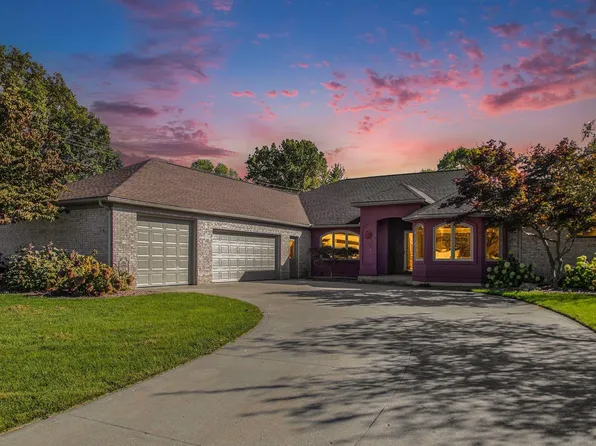 136 Kousa Ct, Goshen, IN 46526
