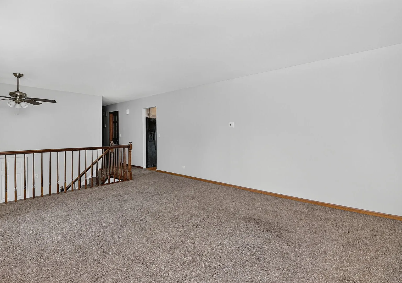 3 bed, 1987 sqft, $2,950 — Photo 4