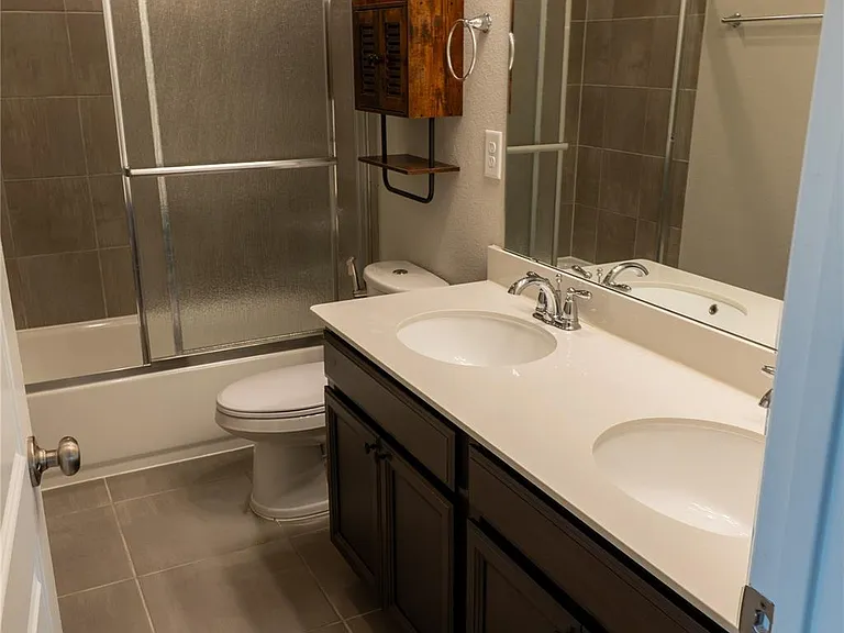 7010 Silverleaf Oak St — Photo 40