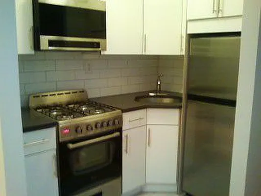 Rented by ALTER REALTY CO INC | media 15