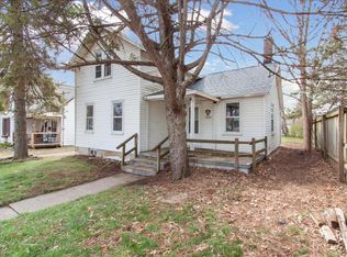 1034 Garfield Ave, Beloit, WI 53511