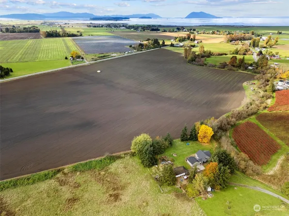 15778 Bow Cemetery Road, Bow, WA 98232