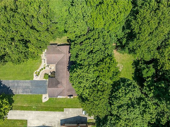 5th image of 968 Dafler Rd