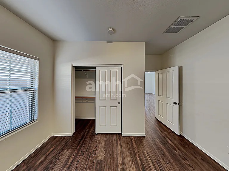 3413 E Flower St — Photo 18
