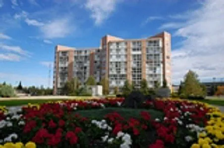 Heritage Park Towers — Photo 1
