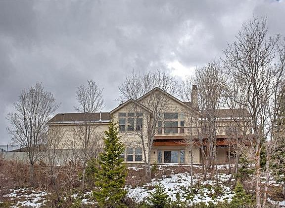 2nd image of 300 Matterhorn Dr