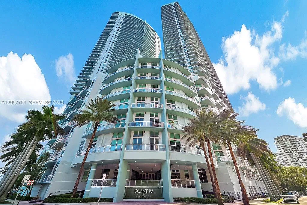 Quantum On The Bay Condo — Photo 2