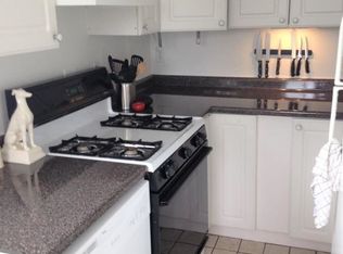 32 Brackett St, Portland, ME 04102