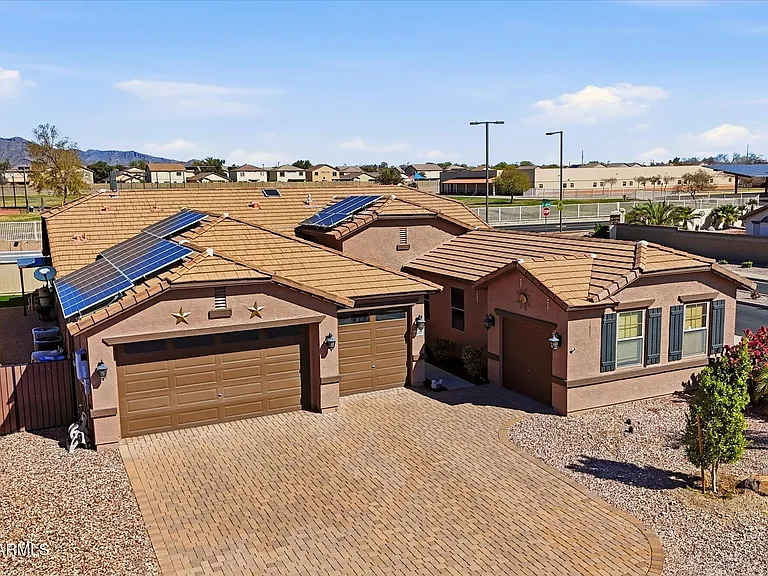 22250 W Ashleigh Marie Dr — Photo 40