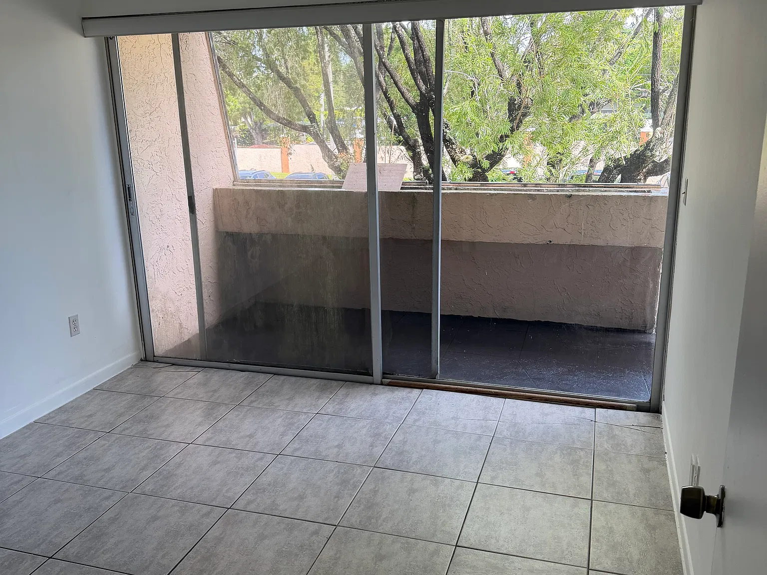 2 bed, 856 sqft, $1,700 — Photo 3