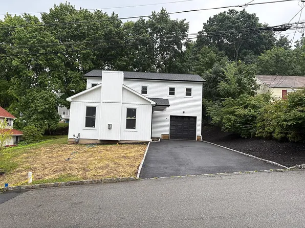 46 Kearney St, Dover, NJ 07801