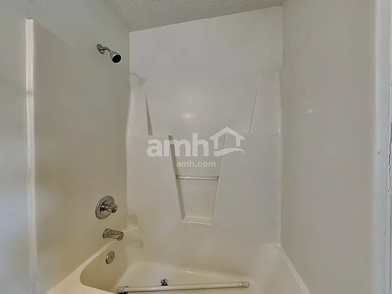 221 Dogwood Ave — Photo 8