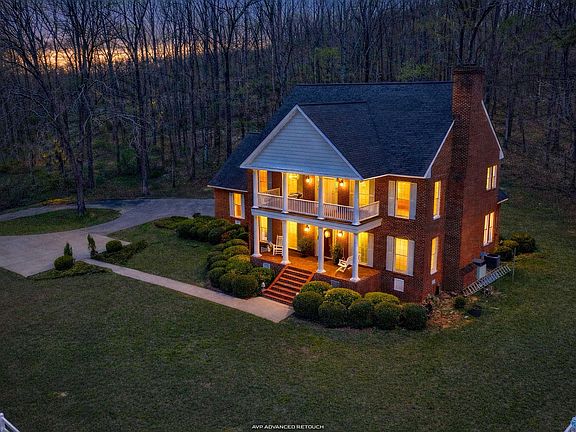 2nd image of 261 Jackson Cove Rd