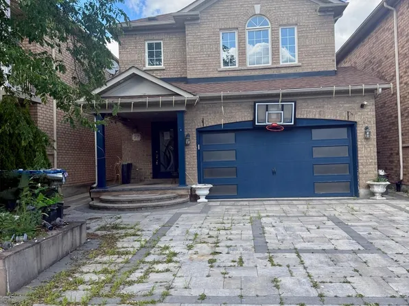 27 Savita Rd, Brampton, ON L7A 3V1