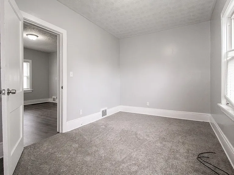 3104 Seymour Ave — Photo 17