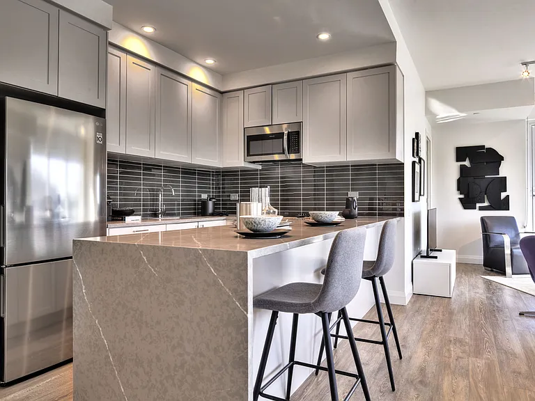 71 Redpath Ave #402 — Photo 2