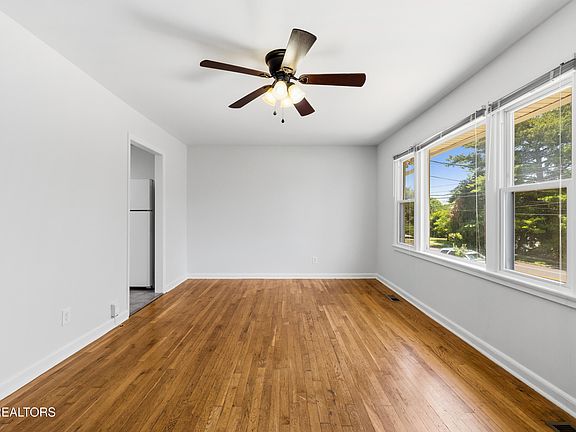 5th image of 2407 Cecil Ave