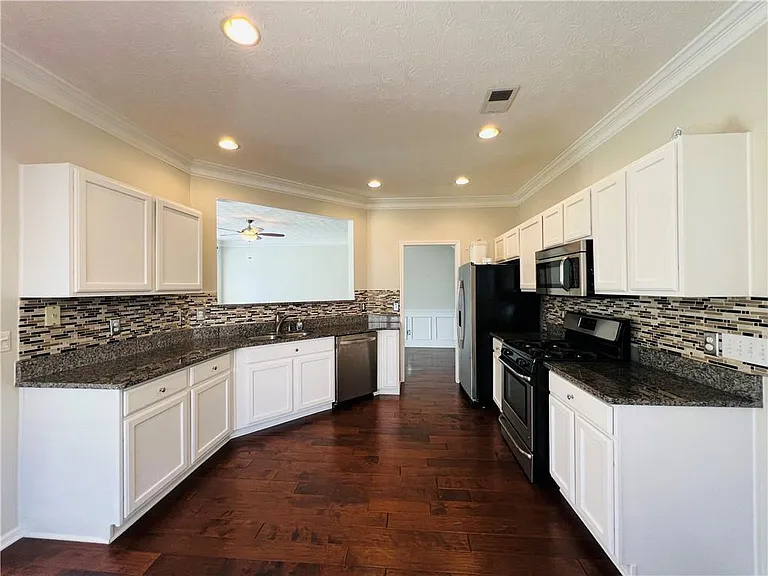 156 Weatherstone Dr — Photo 10