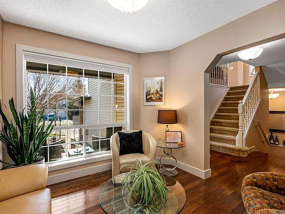 3rd image of 15 E Valley Brook Cir NW
