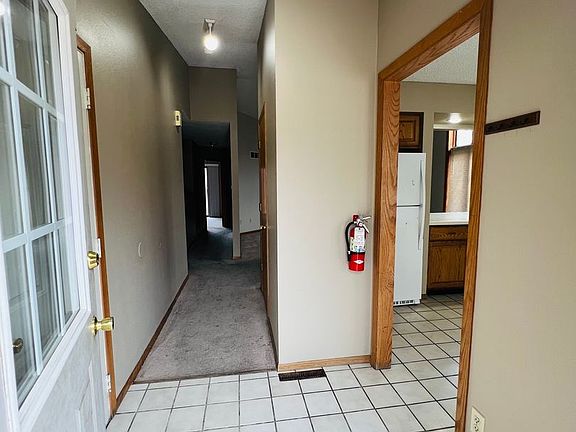2nd image of 2132 Plaen View Dr