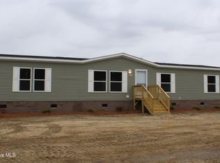 228 Mewborn Dr, Beulaville, NC 28518