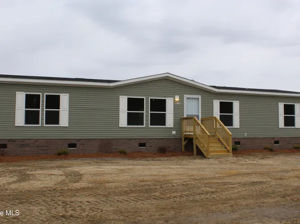 228 Mewborn Drive, Beulaville, NC 28518