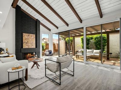 2352 Miramonte Cir W UNIT F, Palm Springs, CA, 92264