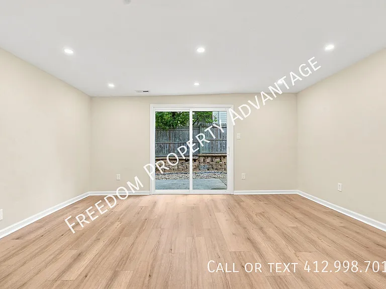 320 Bank St #C — Photo 11