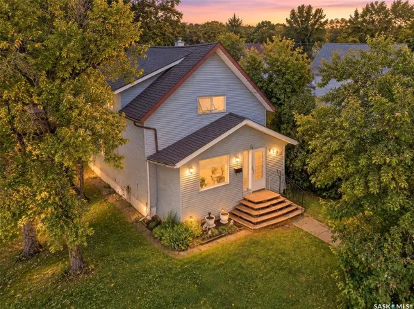 1120 Algoma AVENUE, Moose Jaw, SK S6H 3Z6