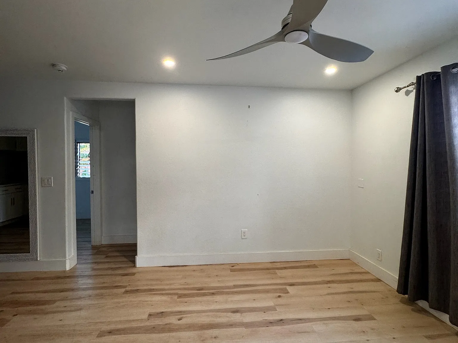 2 Bedroom 1 Bathroom apartment — Photo 1