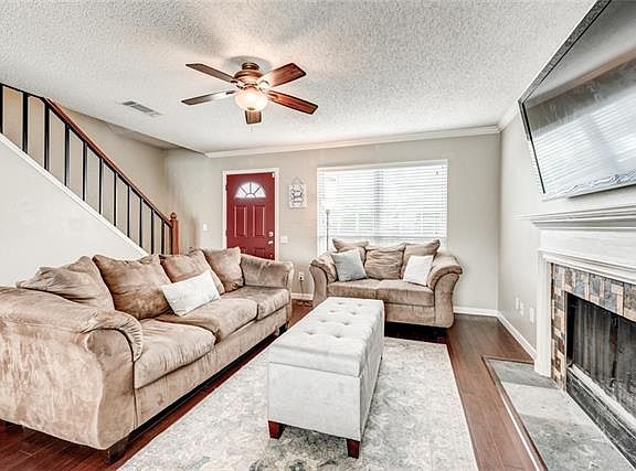 4th image of 3724 Waxwing Cir S