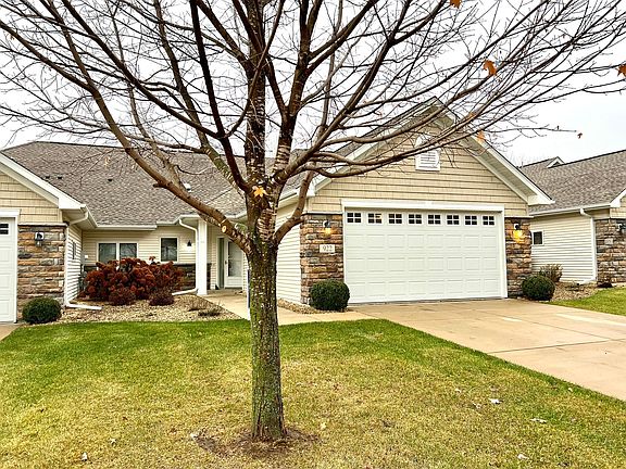 4th image of 922 Briarwood Dr