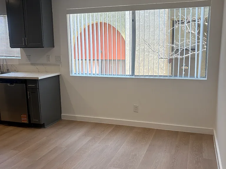 8735 Variel Ave — Photo 2
