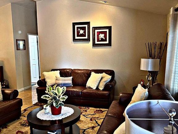 2nd image of 1010 Arroyo Lindo Ct