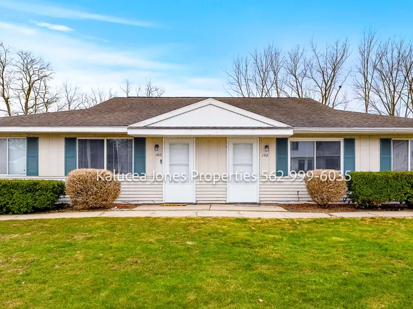 158 Grand Manor Dr, Grand Ledge, MI 48837