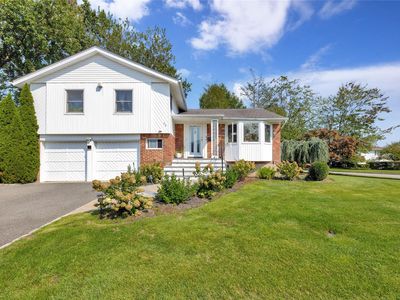 62 Sutton Hill Lane, New Hyde Park, NY, 11040