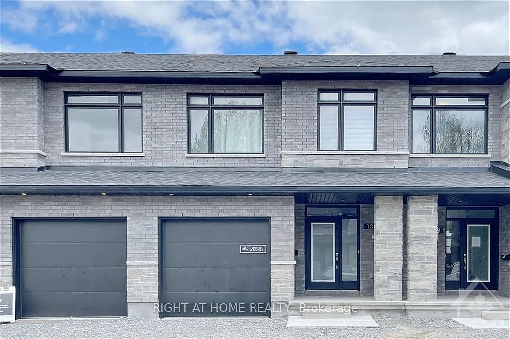3 bed, $2,800 — Photo 1