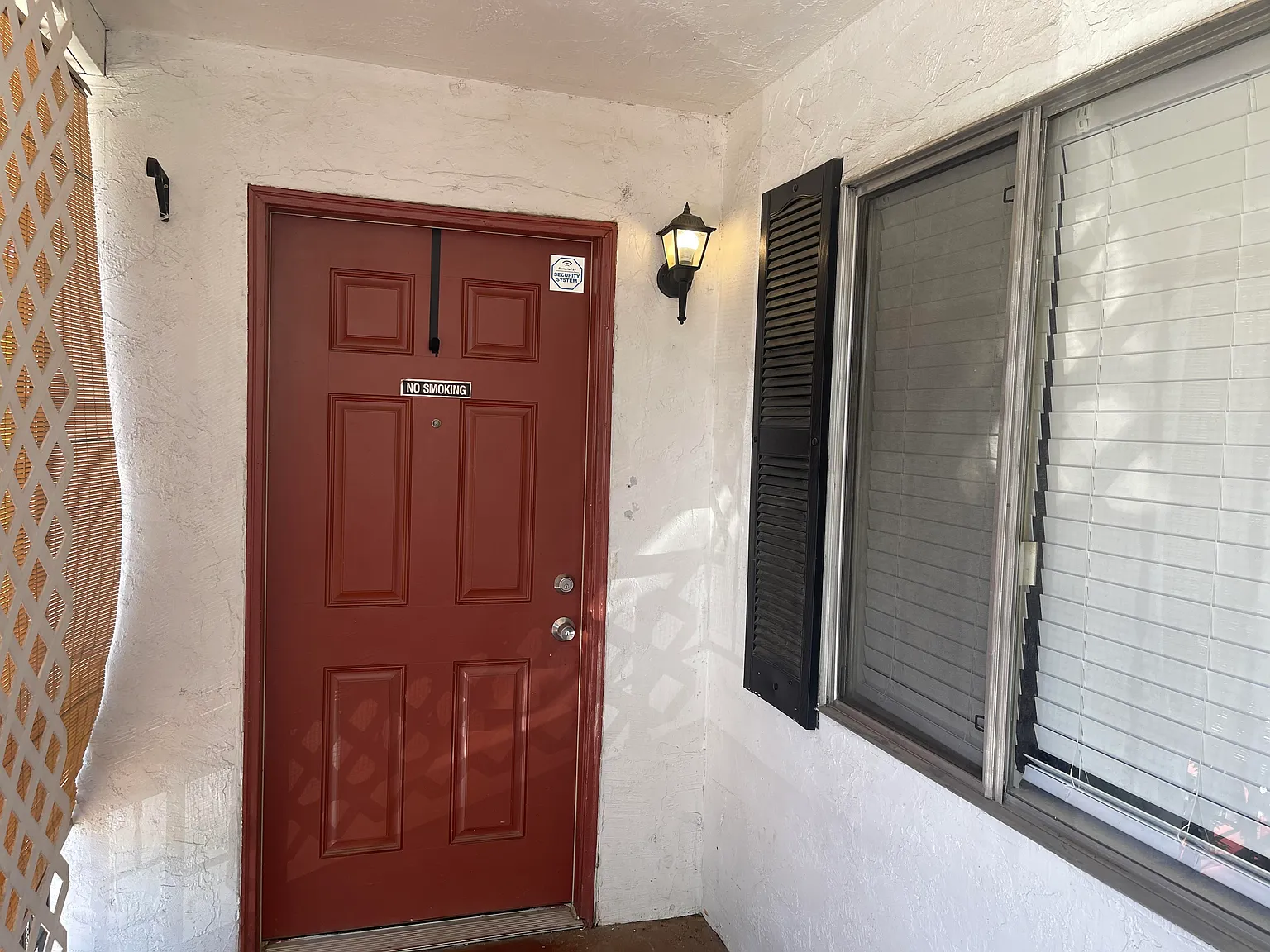 2 bed, $1,000 — Photo 1