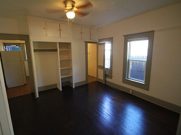 3rd image of 727 7th Ave N APT 1
